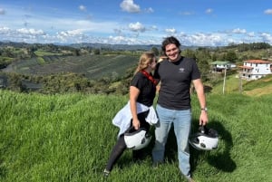 Medellín: Tour mit dem Quad (ATV) durch 3 Berge und Wasserfall
