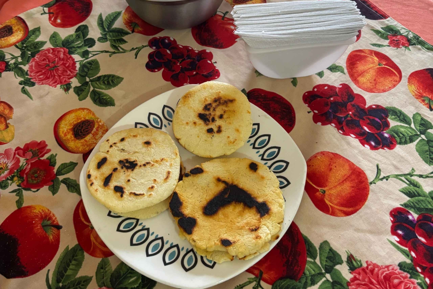 Medellín, gastronomisk og kulturell opplevelse: Arepas uten grenser
