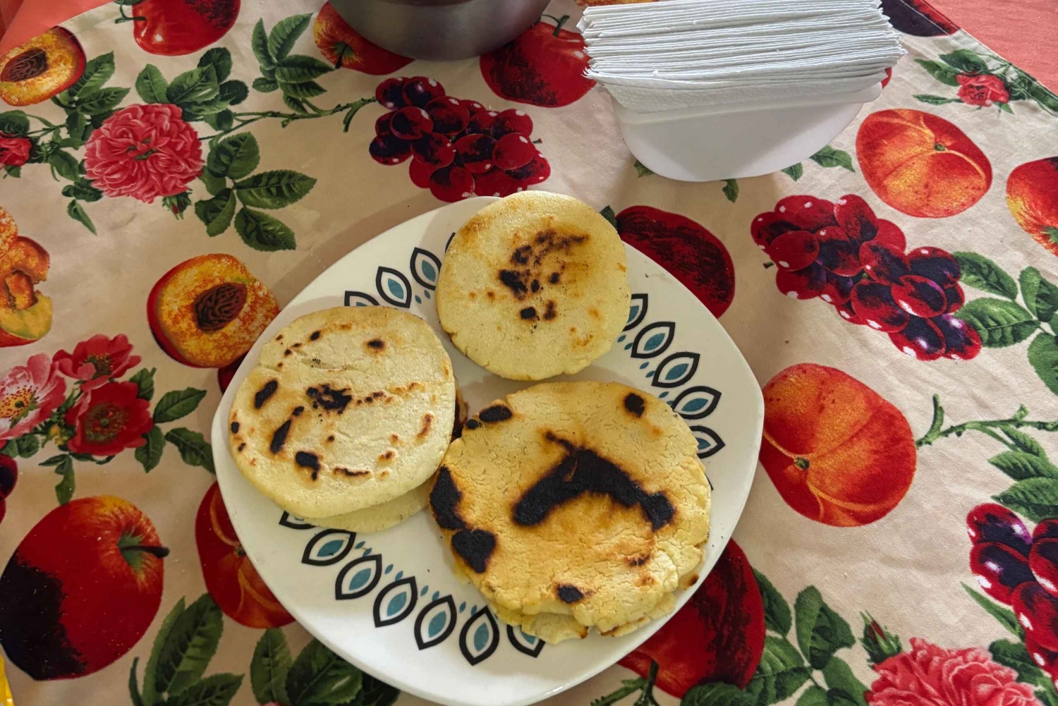 Medellín, gastronomisk og kulturell opplevelse: Arepas uten grenser
