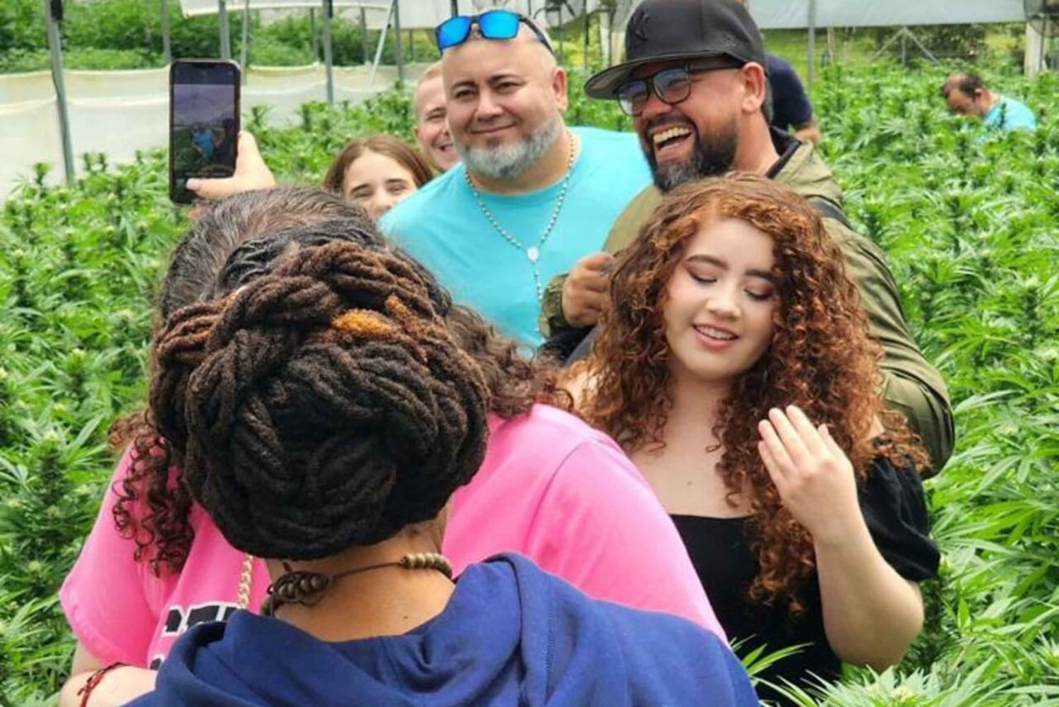 メデジン：医療用大麻を知る自然体験