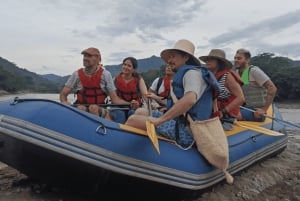 Medellín: Boat ride adventure + Horseback riding excursion in Santa Fe de Antioquia