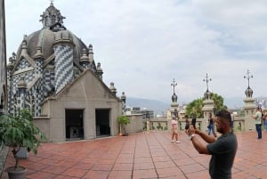 Medellín Anti-tour: Tur med drinkssmagning og historie