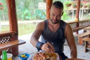 Medellín: Tour mit dem Quad (ATV) durch 3 Berge und Wasserfall