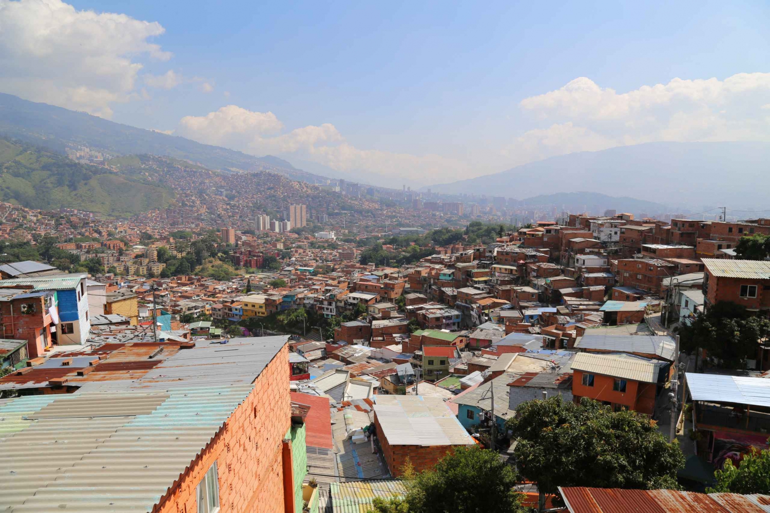 Medellin: Barrio Transformation Tour