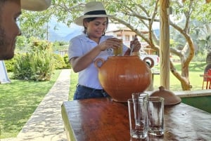 Medellín: Between mountains & coffee