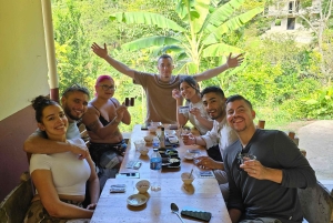 Medellin: Chocolate Farm Private Tour w/Workshop ja maistiaiset