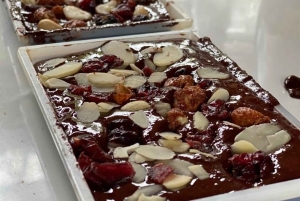 Medellin: Chocolate Making Tour with Cocoa Exfoliation