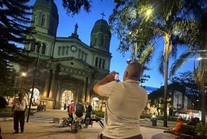 Medellin : visite privée nocturne en vélo électrique + dîner gastronomique