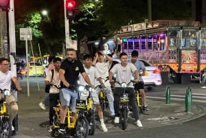 Medellin : visite privée nocturne en vélo électrique + dîner gastronomique