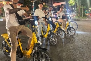 Medellin : visite privée nocturne en vélo électrique + dîner gastronomique