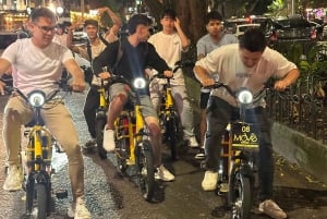 Medellin : visite privée nocturne en vélo électrique + dîner gastronomique
