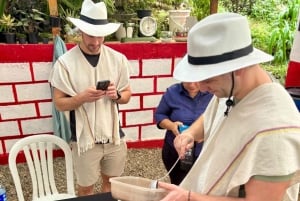 Medellín: kahvikokemusretki maatilalla ja köysirata