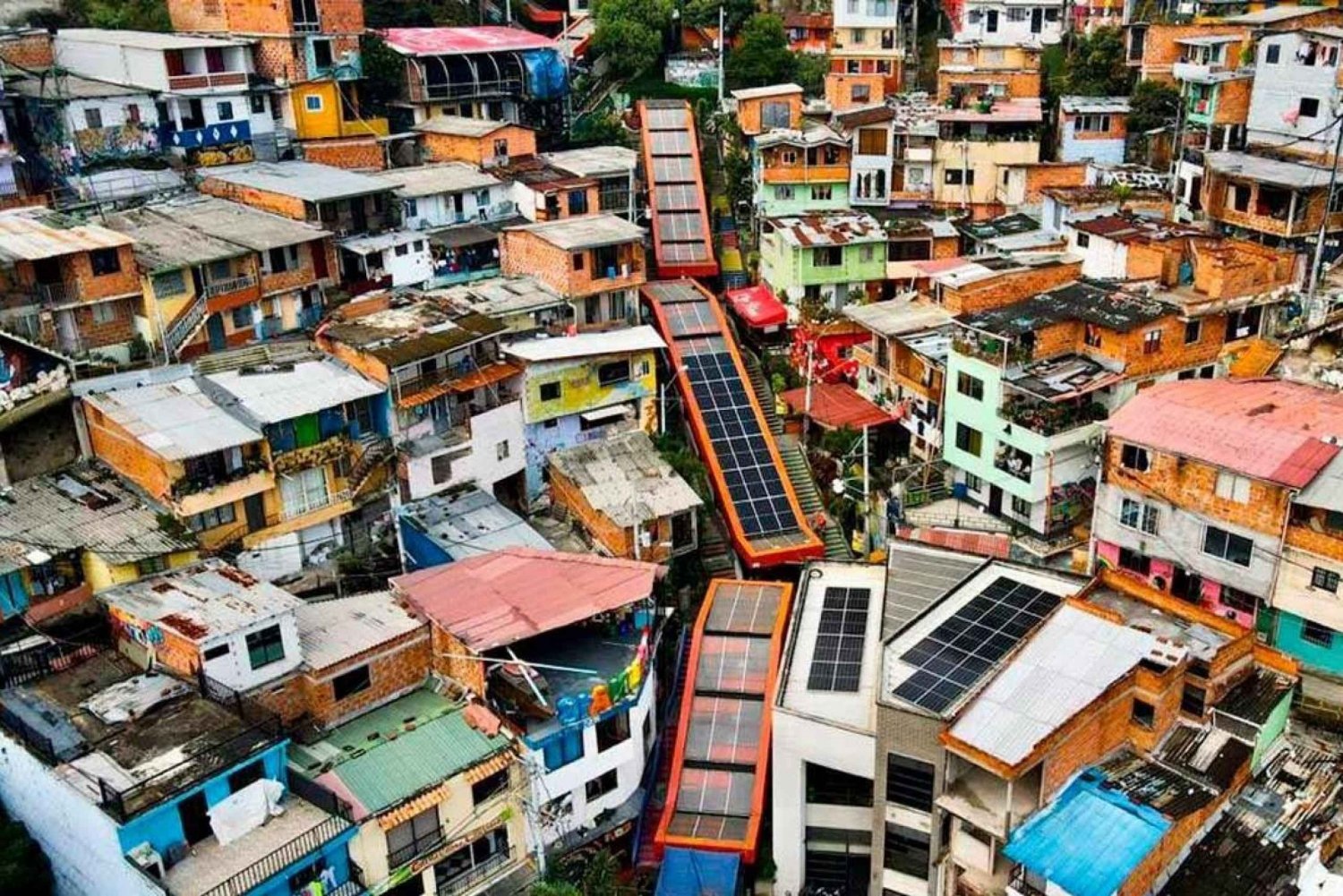 Comuna 13 de Medellín: arte, guerra, amor, odio y resiliencia.