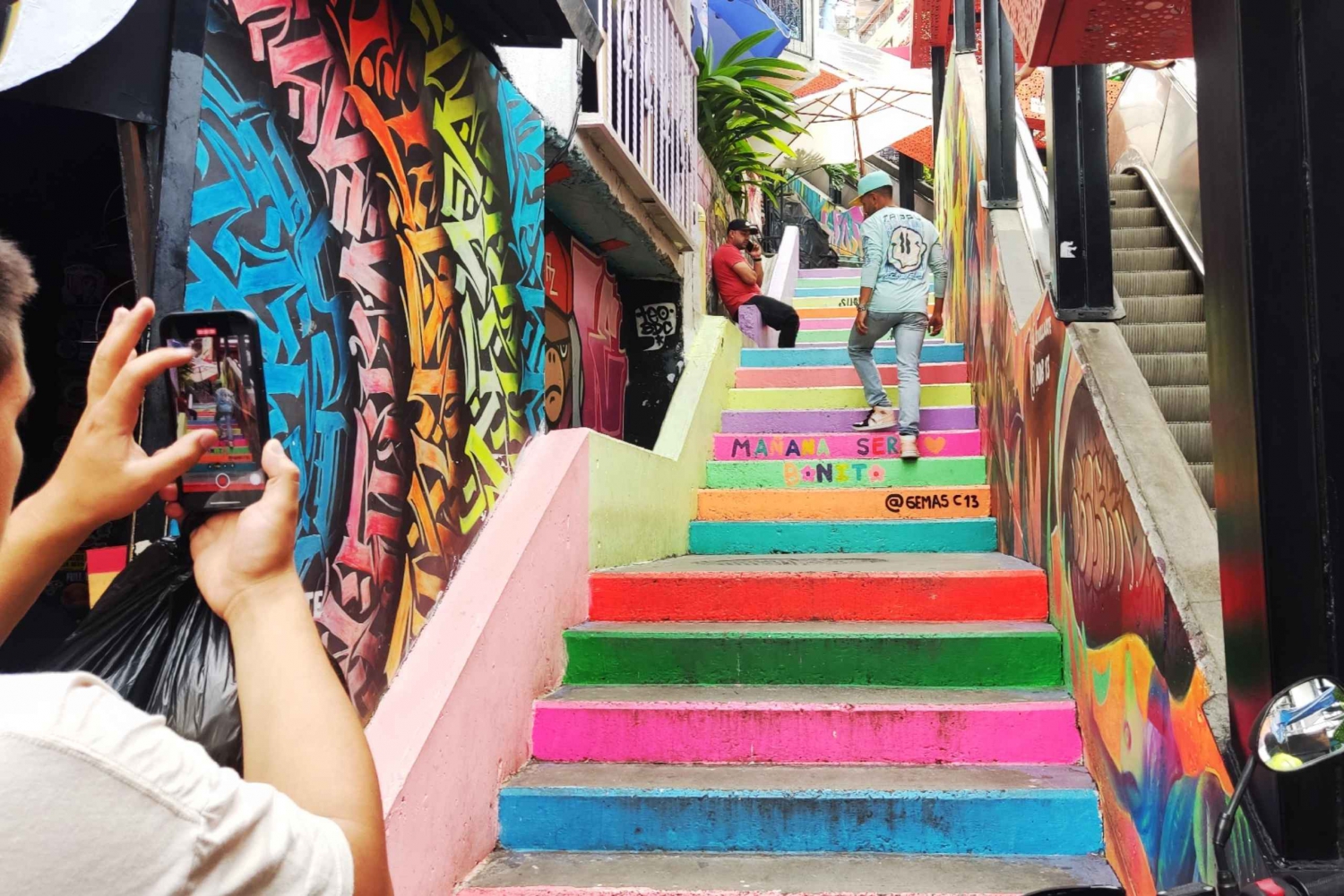 Medellín: Commune 13-Graffiti and History tour (propines)