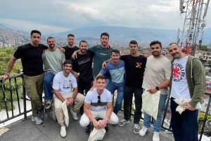 Medellín: Comuna 13 (Graffitour) Discover the Transformation