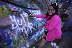 Medellín: Comuna 13 (Graffitour) Discover the Transformation