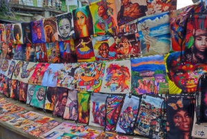 Medellin: Comuna 13 History & Graffiti Tour with Cable Car