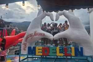 Medellín: Recorrido por la Comuna 13, historia, guía local y teleférico