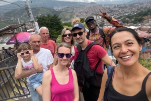 Medellín: Recorrido por la Comuna 13, historia, guía local y teleférico