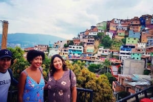 Wycieczka po dzielnicy Comuna 13 w Medellín, doświadczenie premium