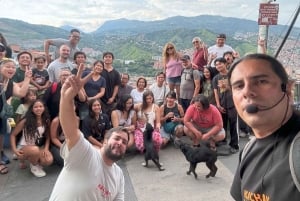 Wycieczka po dzielnicy Comuna 13 w Medellín, doświadczenie premium