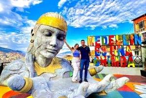 Medellín : Visite de la Comuna 13, une histoire vraie et de la cuisine de rue