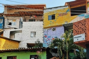 Medellín: Comuna 13 Unplugged with Rooftop Ritual and Coffee