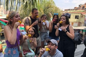 グラフィティ、ストーリー、そして味わい：コミューナ13の旅