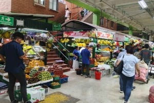 Medellín: Kulturrundtur med lunch och Commune 13