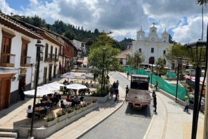 Medellin; Eventyr i den østlige del af landet, magiske landsbyer, orkideer og landskaber