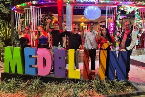 Medellín: El Poblado i Provenza – dachy i kluby – wycieczka VIP
