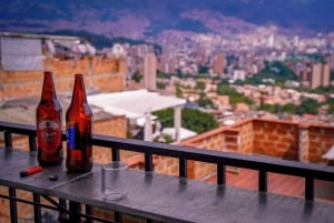 メデジン：コミューナ13の地元シェフによるエンパナーダ料理教室