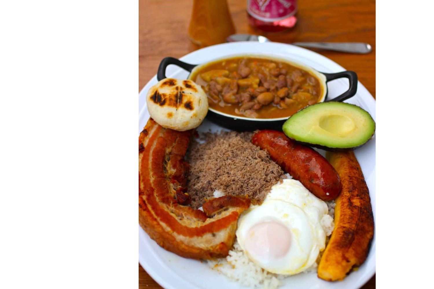 Avonden in Medellín: dineren, cultuur en stadslichten