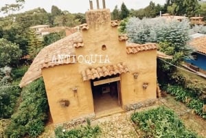 Medellín: Retki Arvíin ja Finca de Floresiin – kävely, välipala ja lounas