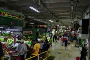 Medellín: Exotic fruits and explore the local markets