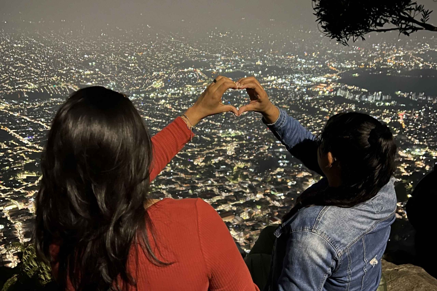 Medellín van bovenaf: privé-panoramische nachttour