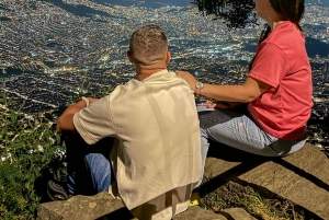 Medellín van bovenaf: privé-panoramische nachttour