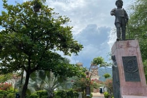 Medellin: Full-Day Colonial Tour with Guide