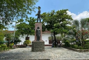 Medellin: Full-Day Colonial Tour with Guide