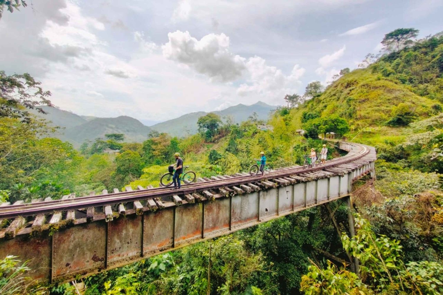Medellín: Heldags terrengsykkeltur med lunsj