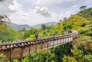 Medellín: Heldags terrengsykkeltur med lunsj