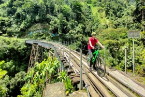 Medellín: Heldags terrengsykkeltur med lunsj