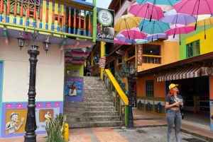 MEDELLÍN: GUATAPÉ, EL PEÑOL + PARAPENDIO!