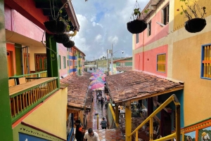 MEDELLÍN: GUATAPÉ, EL PEÑOL + PARAPENDIO!