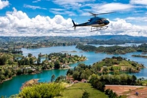 Medellín: Guatapé Private Tour with Helicopter & Boat Ride