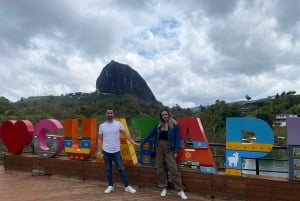 Medellín: Guatapé Private Tour with Helicopter & Boat Ride