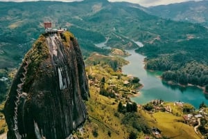 Medellin & Guatape: Three days of tour experience and magic