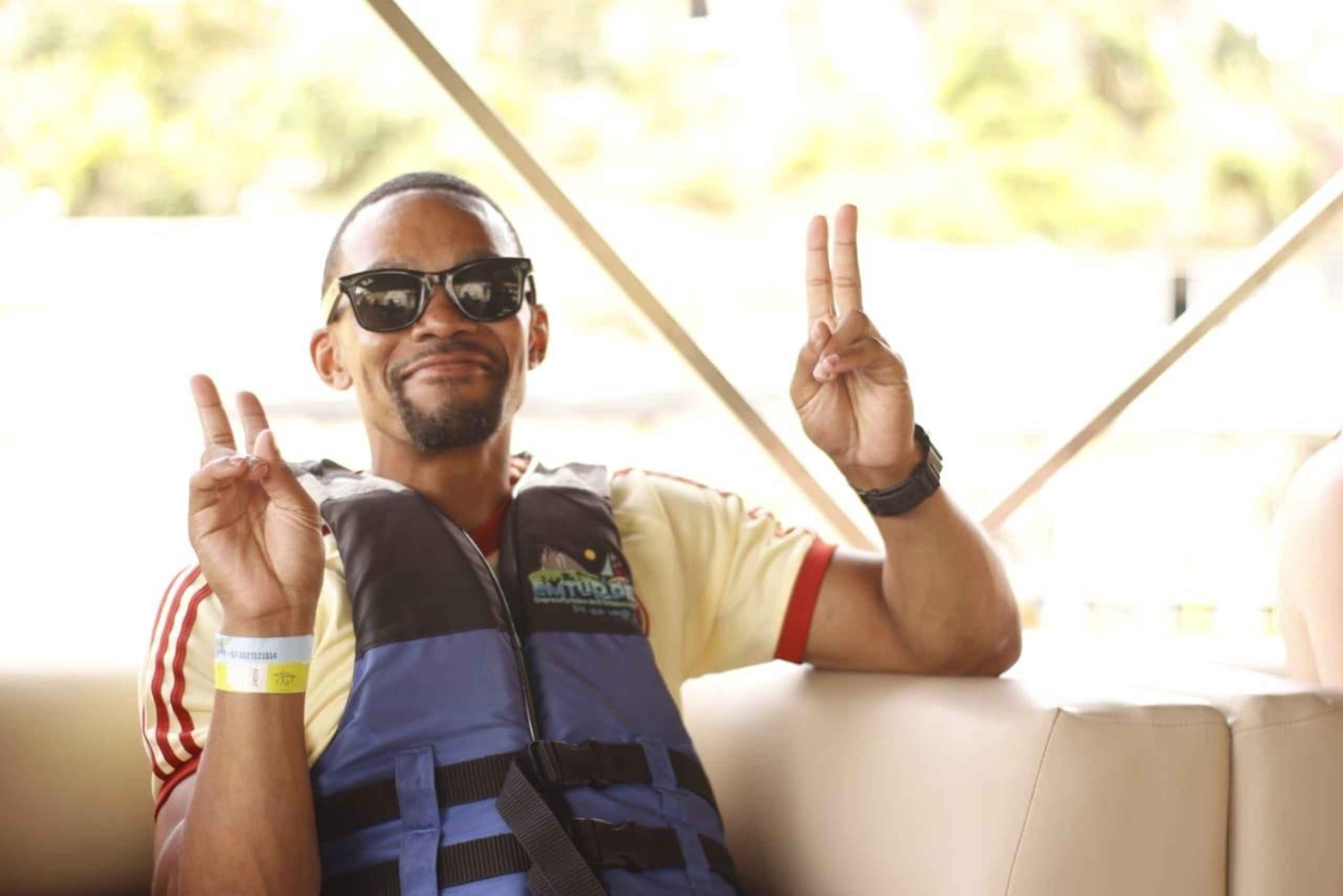 Medellin: Guatapé Tour met Penol Rock Ticket & Boottocht