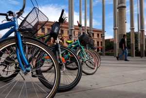 Medellín: Guided City Bike Tour