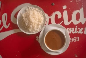 Medellín: Guided Street Food Tour with Tastings (El Poblado)